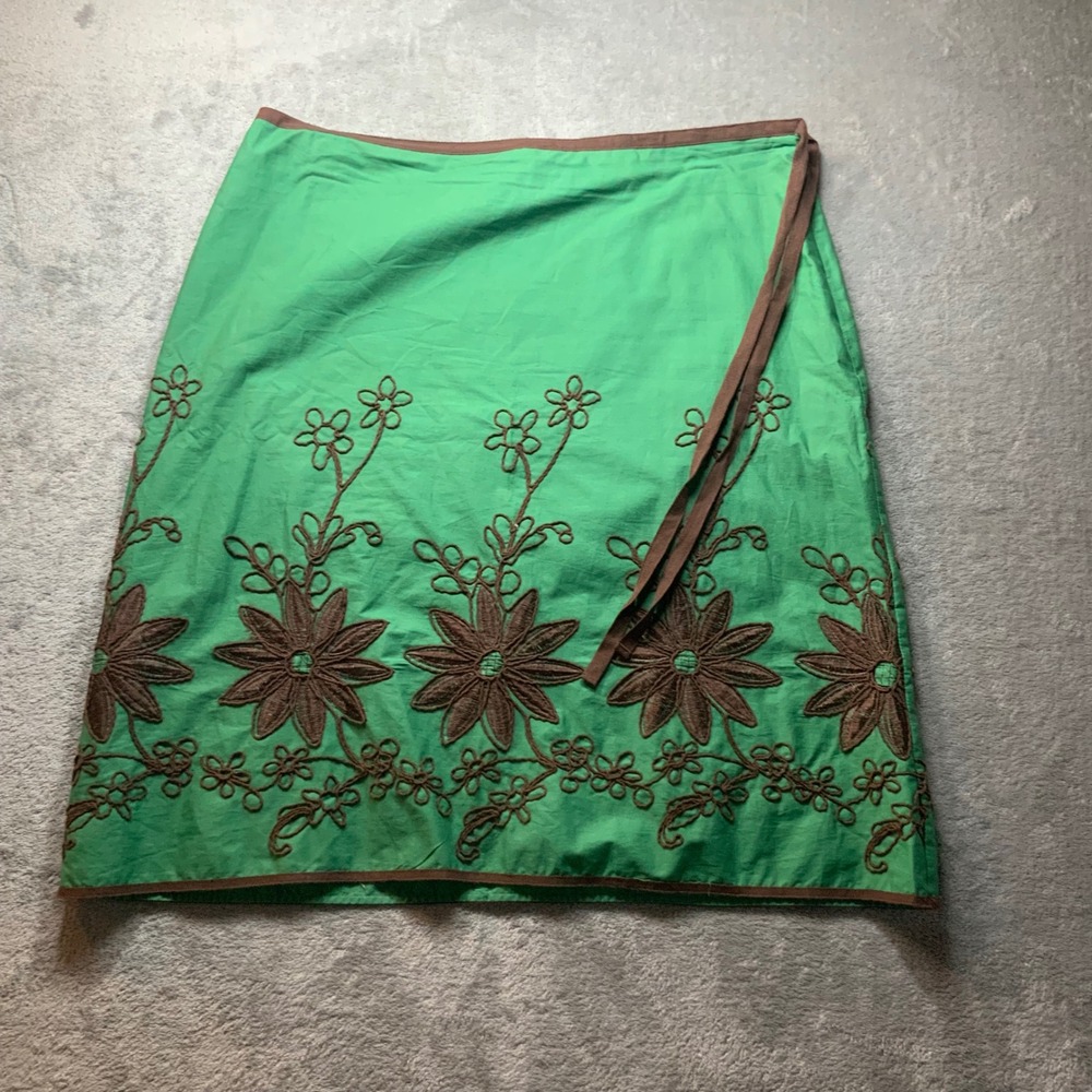 Max Studio Green Brown Floral Embroidered Cotton Wrap Skirt Size 12 8702G12 - Picture 1 of 7
